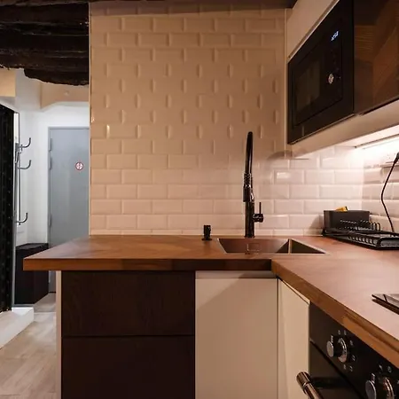 Apartment Opera Center Charming Air-conditioned Loft *