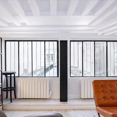 Opera Center Charming Air-conditioned Loft *