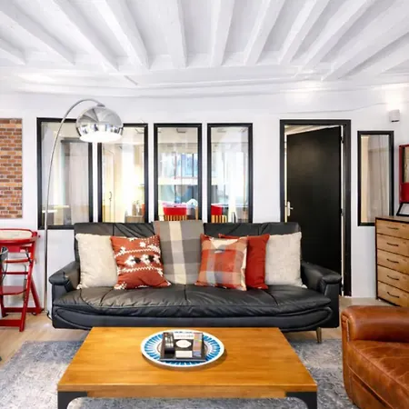 Opera Center Charming Air-conditioned Loft