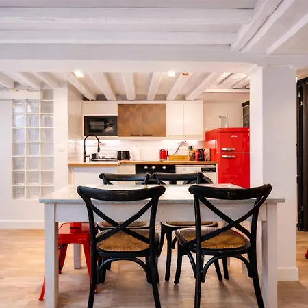 Opera Center Charming Air-conditioned Loft *