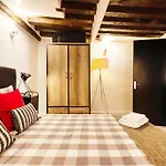 Opera Center Charming Air-conditioned Loft *