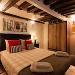 Apartment Opera Center Charming Air-conditioned Loft *